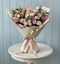 Букет цветов из:  Розы и Лизиантусы #REPLACE_PRED# Кырене