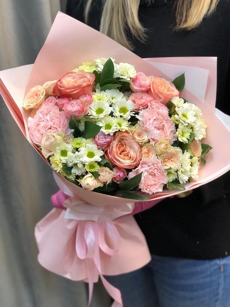 Букет цветов из: Гвоздики, Розы и Хризантемы в Кырене