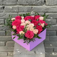 Цветочная композиция из Розы в коробке в Кырене