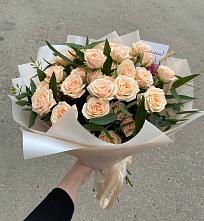 Букет Кремовые розы Латте в Кырене