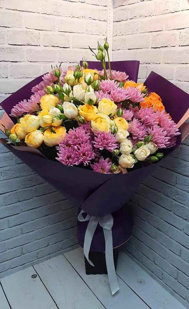Букет цветов из: Хризантемы и Розы в Кырене