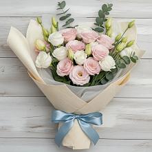 Букет цветов из:  Лизиантусы #REPLACE_PRED# Кырене