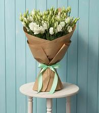 Букет цветов из:  Лизиантусы #REPLACE_PRED# Кырене