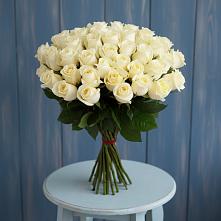 Букет 51 Белая роза Эдлесс Лав в Кырене