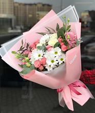 Букет цветов из:  Розы, Лизиантусы и Хризантемы в Кырене