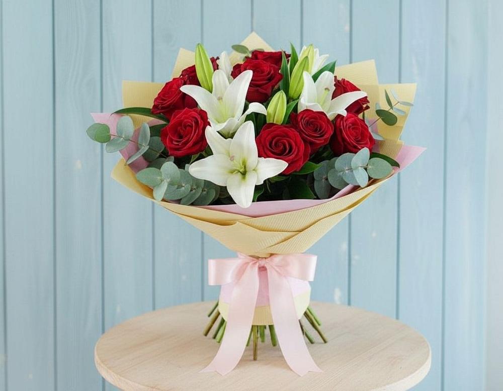 Букет цветов из: Лилии и Розы в Кырене